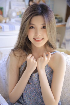 诱人的年轻女教师hd高清